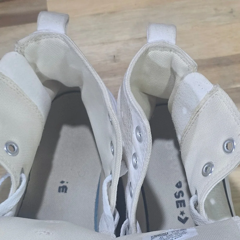 Converse Chuck Taylor‎ All Star Lugged Lift A03012C Kids 6 White Platform